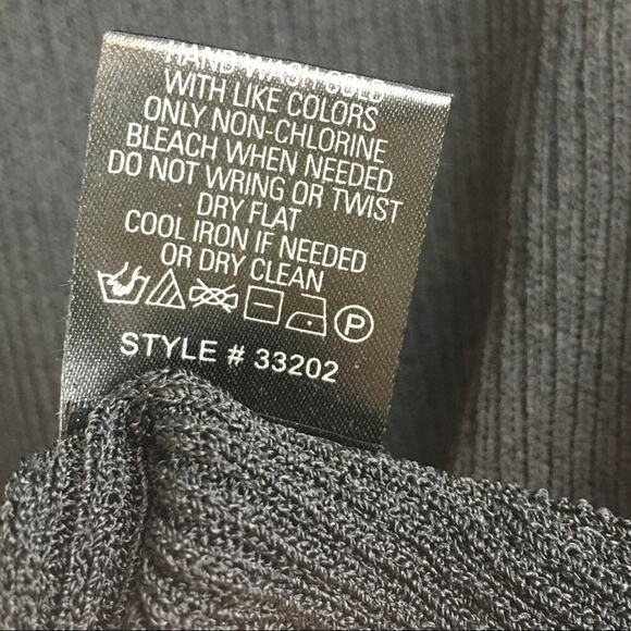 360 CASHMERE Evelina Cutout Turtleneck Sweater. Black - Picture 9 of 11